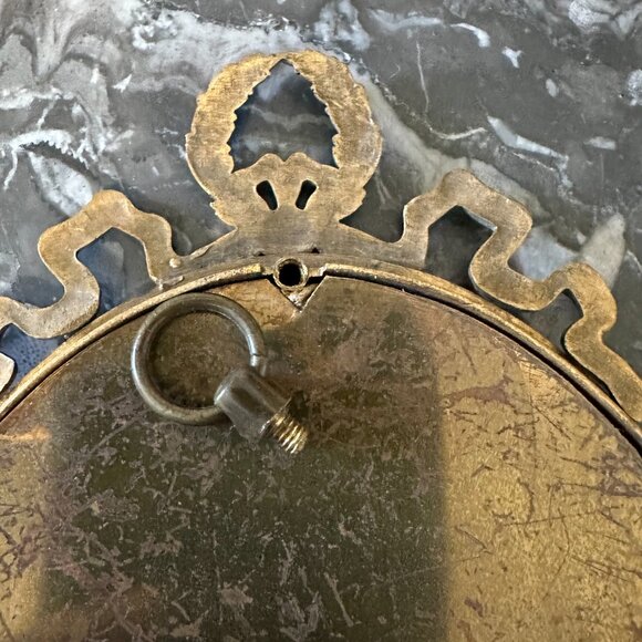 Antique (19th Century) French Bronze Oval Frame - Picture 6 of 9